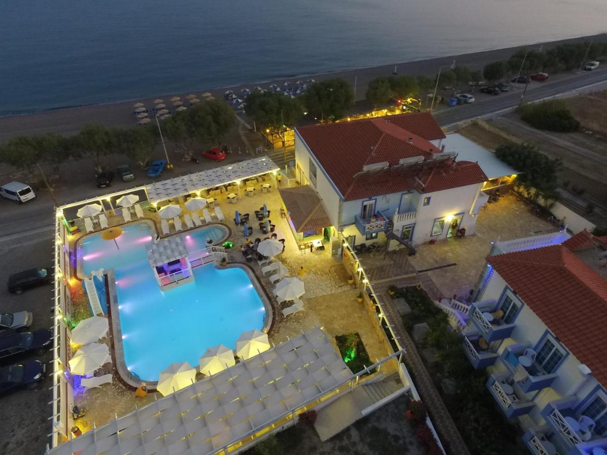 阿芙罗狄蒂海滩酒店 瓦捷拉 客房 照片